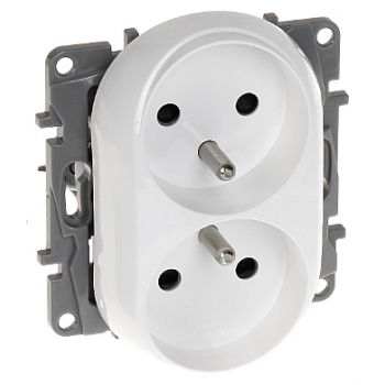 GNIAZDO PODWÓJNE LE-764542 Niloe 230&nbsp;V 16&nbsp;A LEGRAND